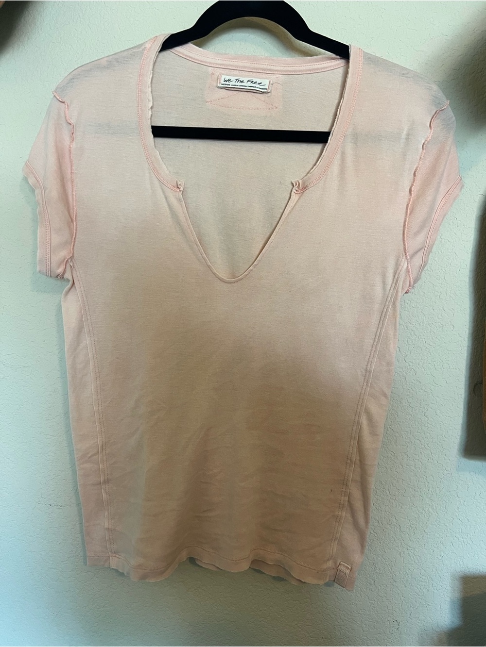 We The Free Pale Pink V-Neck Short Sleeve Tee